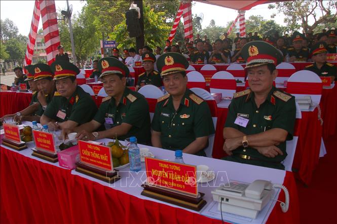 Diễn tập xử lý tình huống tập trung đông người gây rối an ninh, trật tự và bạo loạn, chữa cháy, cứu nạn, cứu hộ phường Vị Thanh năm 2025. Ảnh: Duy Khương – TTXVN