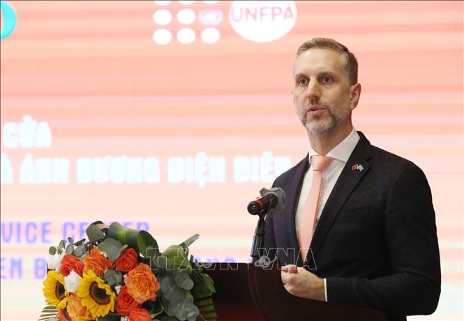 Ông Matt Jackson, Trưởng Đại diện Quỹ Dân số tại Việt Nam, phát biểu tại chương trình. Ảnh: Trung Kiên - TTXVN