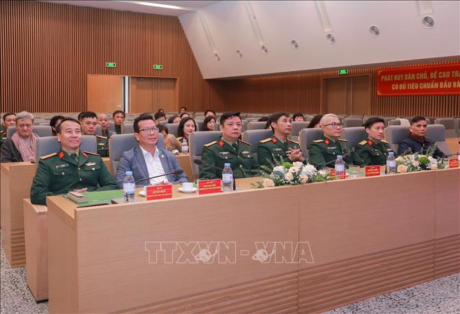 Đây là hoạt động thường xuyên của Bảo tàng LSQS Việt Nam nhằm thu hút các họa sĩ, nhà điêu khắc trong và ngoài quân đội tham gia sáng tác nhằm làm phong phú thêm nguồn tác phẩm về đề tài Lực lượng vũ trang - Chiến tranh cách mạng và tôn vinh hình tượng 