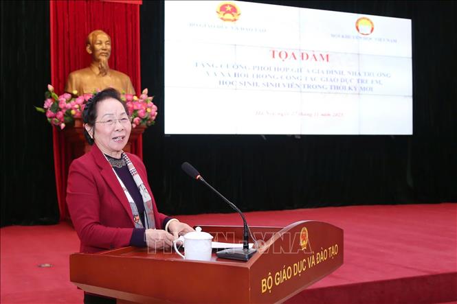 GS.TS Nguyễn Thị Doan, Chủ tịch Hội Khuyến học Việt Nam phát biểu đề dẫn. Ảnh: TTXVN phát