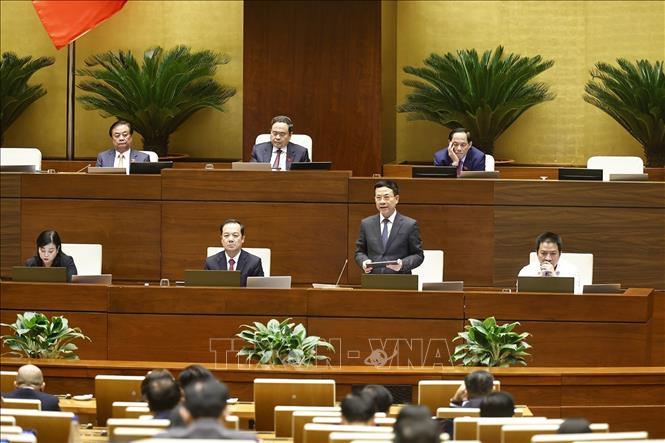 Bộ trưởng Bộ Khoa học và Công nghệ Nguyễn Mạnh Hùng giải trình, làm rõ một số vấn đề đại biểu Quốc hội nêu. Ảnh: Doãn Tấn - TTXVN