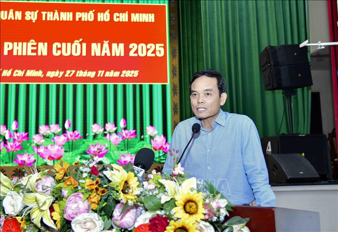 Đồng chí Trần Lưu Quang, Bí thư Trung ương Đảng, Bí thư Thành ủy, Bí thư Đảng ủy Quân sự Thành phố phát biểu tại Hội nghị. Ảnh: Xuân Khu-TTXVN