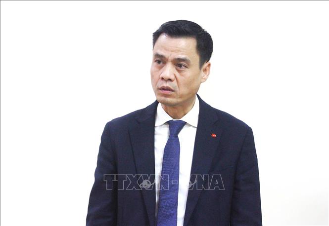 Thứ trưởng Bộ Ngoại giao Đặng Hoàng Giang giải đáp kiến nghị của các đại biểu tại cuộc gặp. Ảnh: Hoàng Minh - PV TTXVN tại Campuchia 