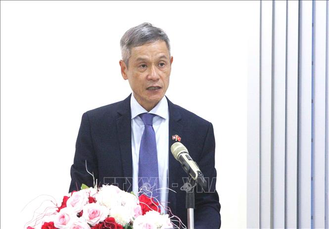 Đại sứ Việt Nam tại Campuchia Nguyễn Minh Vũ phát biểu tại buổi làm việc. Ảnh: Hoàng Minh - PV TTXVN tại Campuchia 