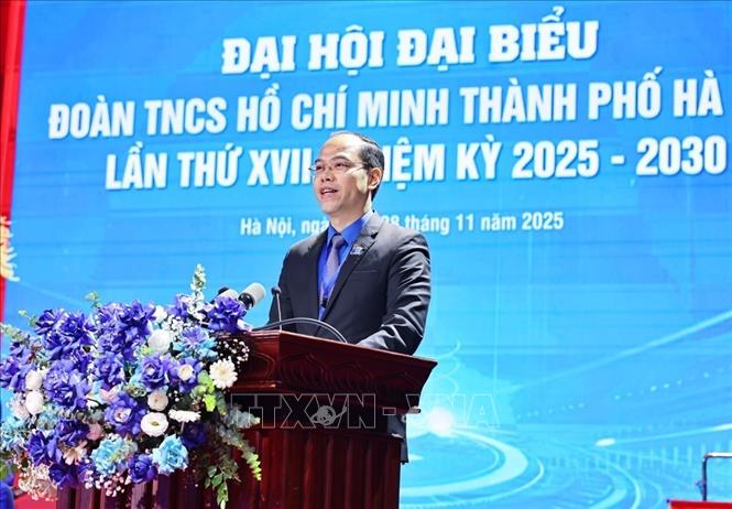 Đồng chí Nguyễn Tiến Hưng, Phó Chủ tịch Ủy ban MTTQ Việt Nam thành phố, Bí thư Thành Đoàn Hà Nội khóa XVI, tái cử làm Bí thư Thành Đoàn Hà Nội khóa XVII phát biểu. Ảnh: Minh Đức – TTXVN