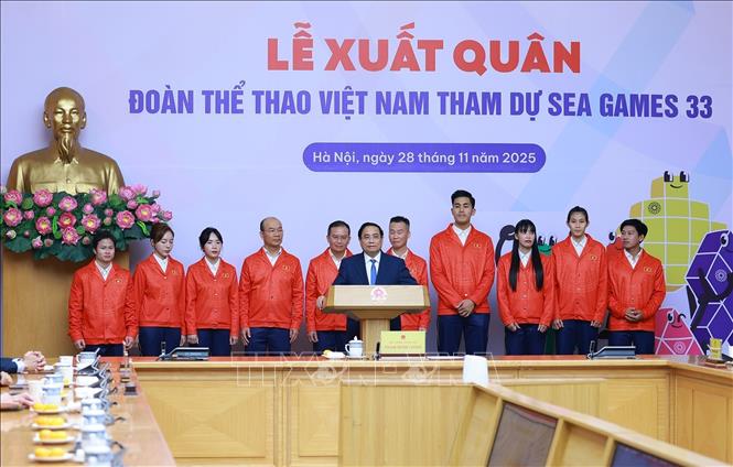 Thủ tướng Phạm Minh Chính động viên, giao nhiệm vụ cho Đoàn thể thao Việt Nam tham dự SEA Games 33. Ảnh: Dương Giang-TTXVN
