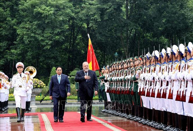 Thủ tướng Phạm Minh Chính chủ trì Lễ đón Thủ tướng nước Cộng hòa Cuba Manuel Marrero Cruz thăm hữu nghị chính thức Việt Nam (Hà Nội, 29/9/2022). Ảnh: TTXVN