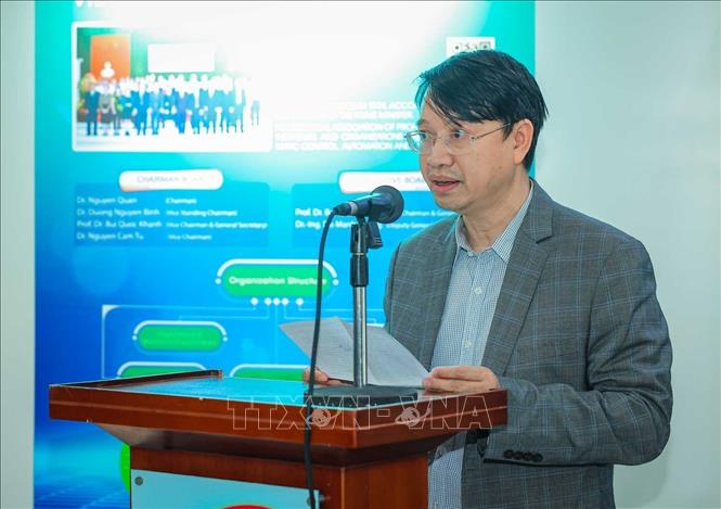 TS. Nguyễn Trần Điện - Phó Trưởng Ban ứng dụng và triển khai công nghệ (Viện Hàn lâm Khoa học và Công nghệ Việt Nam) phát biểu khai mạc. Ảnh: Hoàng Hiếu - TTXVN