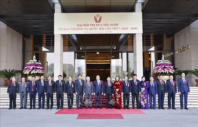 Chủ tịch Quốc hội Trần Thanh Mẫn và đại biểu dự Đại hội thi đua yêu nước lần thứ nhất (2025 - 2030) của Uỷ ban Thường vụ Quốc hội. Ảnh: Doãn Tấn - TTXVN