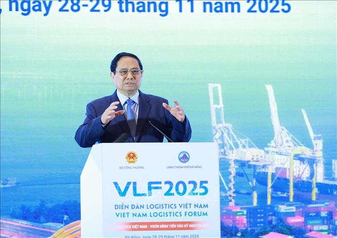 Thủ tướng Phạm Minh Chính phát biểu tại Diễn đàn Logistics Việt Nam năm 2025. Ảnh: Dương Giang-TTXVN
