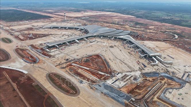 Sân bay Long Thành đang đồng loạt triển khai nhiều hạng mục. Ảnh: Công Phong - TTXVN