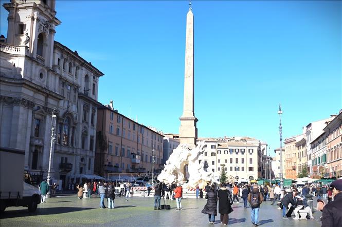 Đài phun nước của Bốn dòng sông (La fontana dei Quattro Fiumi) tại Quảng trường Navona. Ảnh: Thanh Hải - PV TTXVN tại Italy