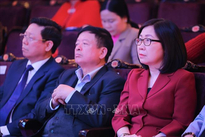 Các đại biểu tham dự buổi lễ. Ảnh: Lê Đông - TTXVN