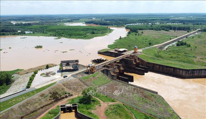 Its topography and water resources make it ideal for an integrated eco-hub featuring lakeside residential projects, golf-integrated urban zones, resort complexes and nature parks, all designed to deliver a green urban space in harmony with nature. Photo: Dau Tat Thanh - VNA