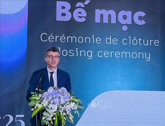 Ông Jonathan Baker, Trưởng Đại diện Văn phòng UNESCO tại Việt Nam phát biểu tại Lễ bế mạc. Ảnh: Tuyết Mai - TTXVN 