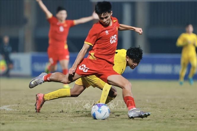 Sy Bach fires the decisive shot to secure Vietnam’s 4–0 win. Photo: Minh Quyet – VNA