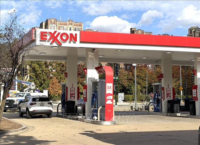 Một trạm xăng tại thủ đô Washington D.C. Ảnh: Ngọc Quang - PV TTXVN tại Mỹ