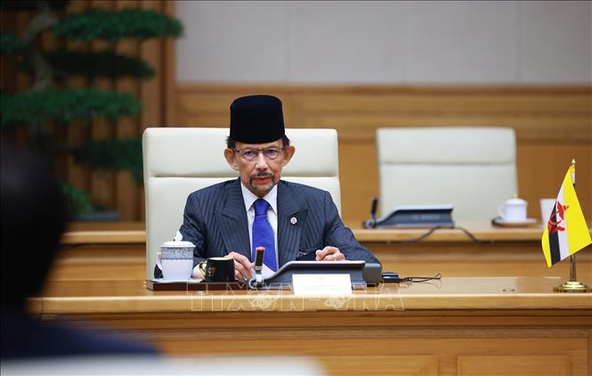 Quốc vương Brunei Darussalam Haji Hassanal Bolkiah phát biểu tại cuộc hội kiến Thủ tướng Phạm Minh Chính. Ảnh: Dương Giang-TTXVN
