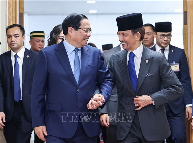 Thủ tướng Phạm Minh Chính hội kiến Quốc vương Brunei Darussalam Haji Hassanal Bolkiah. Ảnh: Dương Giang-TTXVN 

