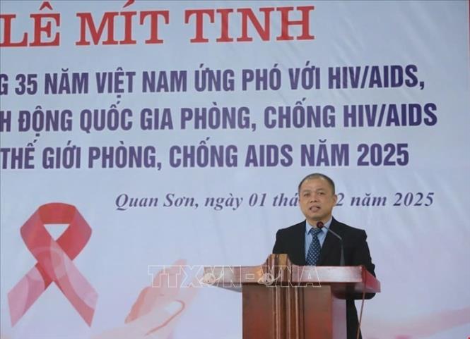 Giám đốc Trung tâm Kiểm soát bệnh tật tỉnh Thanh Hóa Hoàng Bình Yên phát biểu tại buổi lễ. Ảnh: Hoa Mai - TTXVN