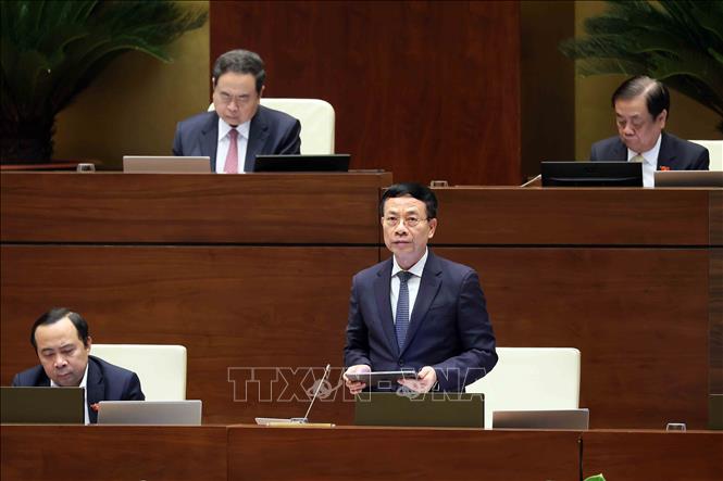 Bộ trưởng Bộ Khoa học và Công nghệ Nguyễn Mạnh Hùng giải trình, làm rõ một số vấn đề đại biểu Quốc hội nêu. Ảnh: An Đăng - TTXVN