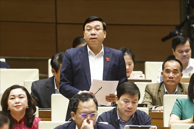 Đại biểu Quốc hội tỉnh Phú Thọ Nguyễn Văn Mạnh phát biểu. Ảnh: Doãn Tấn - TTXVN