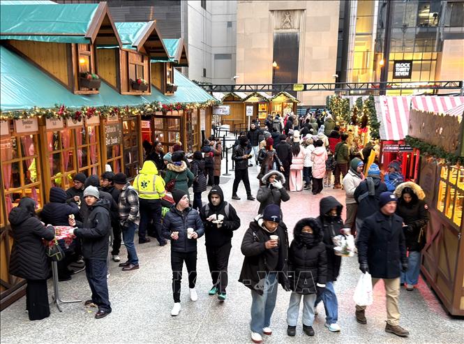 Hội chợ Giáng sinh Christkindlmarket năm nay quy tụ gần 60 gian hàng. Ảnh: Ngọc Quang-PV TTXVN tại Mỹ