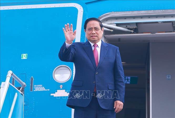 Prime Minister Pham Minh Chinh leaves Hanoi for Vientiane, Laos. VNA Photo: Dương Giang