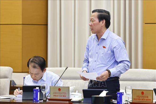 Chủ nhiệm Ủy ban Kinh tế và Tài chính của Quốc hội Phan Văn Mãi phát biểu. Ảnh: Doãn Tấn - TTXVN

