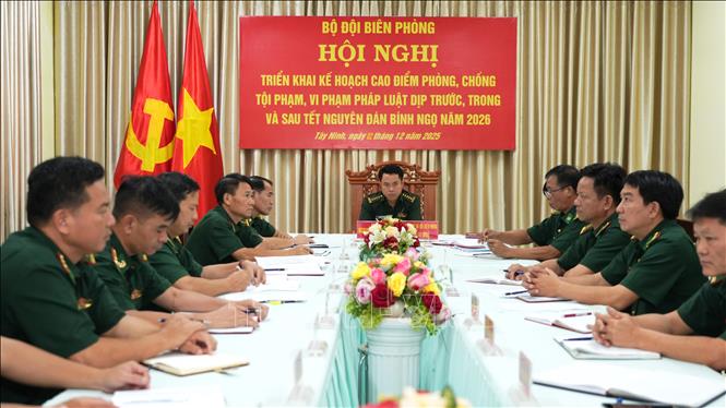 Ban Chỉ huy Bộ đội Biên phòng tỉnh Tây Ninh tổ chức Hội nghị triển khai kế hoạch cao điểm phòng, chống tội phạm dịp Tết Nguyên đán Bính Ngọ năm 2026. Ảnh: Minh Phú - TTXVN