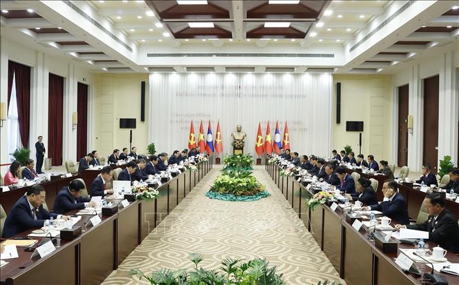 A view of the high-level meeting between the Communist Party of Vietnam and the Lao People’s Revolutionary Party (LPRP) in Vientiane. VNA Photo: Thống Nhất