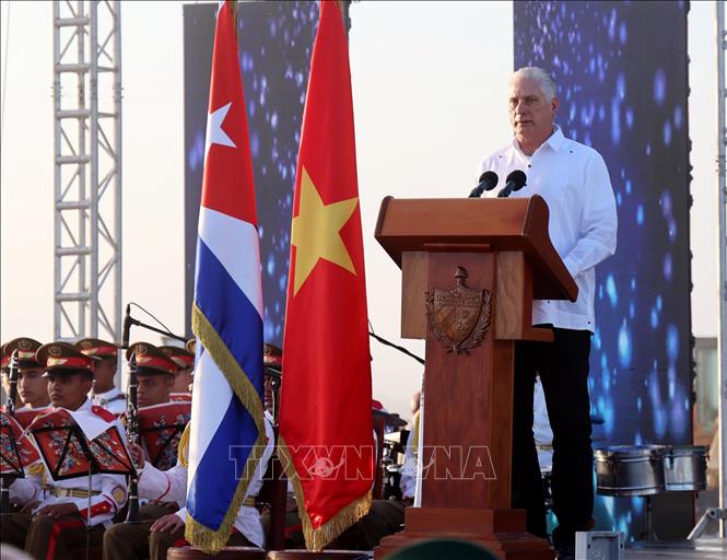 Bí thư thứ Nhất Ban Chấp hành Trung ương Đảng Cộng Sản Cuba, Chủ tịch nước Miguel Díaz-Canel Bermúdez, nhấn mạnh tình anh em Cuba-Việt Nam. Ảnh: Việt Hùng-p/v TTXVN tại Cu-ba.