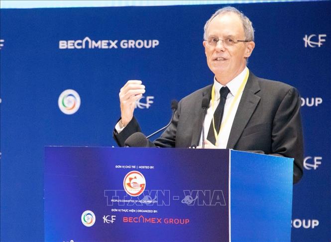 Ông Robert Bell, người đồng sáng lập ICF, phát biểu tại Hội nghị. Ảnh: Huyền Trang - TTXVN 