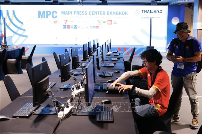 Bên trong Trung tâm báo chí SEA Games 33. Ảnh: Minh Quyết - TTXVN tại Thái Lan