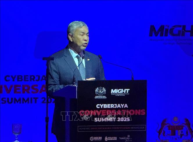 Phó Thủ tướng Malaysia Ahmad Zahid phát biểu tại Hội nghị Đối thoại Cyberjaya. Ảnh: Viên Luyến – PV TTXVN tại Malaysia