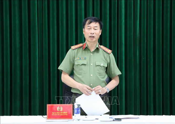 Đại tá Đào Hải Đăng, Phó Giám đốc Công an tỉnh An Giang, phát biểu chỉ đạo. Ảnh: Văn Sĩ - TTXVN