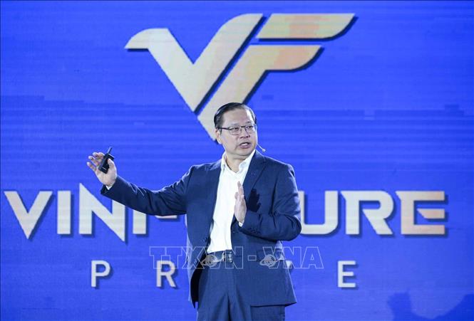 GS. Tan Yap Peng - Hiệu trưởng Trường Đại học VinUni thuyết trình “Tương tác robot thông qua các mô hình ngôn ngữ thị giác”. Ảnh: Hoàng Hiếu - TTXVN