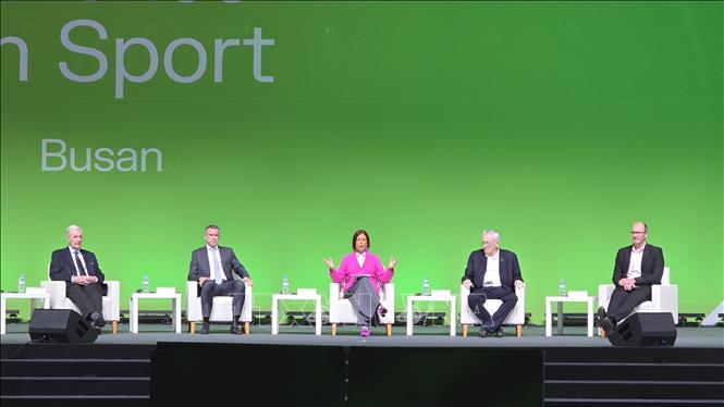 Các diễn giả chính trong một phiên thảo luận tại Hội nghị. Ảnh: Đức Thắng - PV TTXVN tại Hàn Quốc 