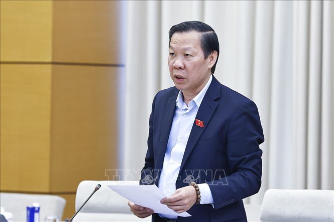 Chủ nhiệm Ủy ban Kinh tế và Tài chính của Quốc hội Phan Văn Mãi phát biểu. Ảnh: Doãn Tấn - TTXVN