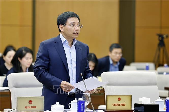Bộ trưởng Bộ Tài chính Nguyễn Văn Thắng phát biểu. Ảnh: Doãn Tấn - TTXVN
