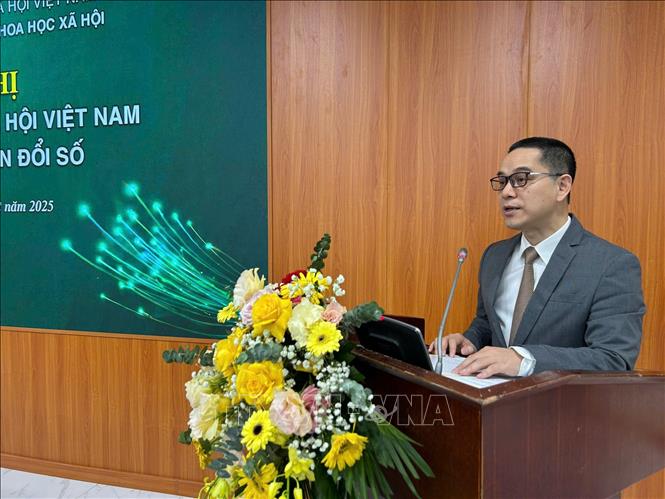 PGS, TS Tạ Minh Tuấn, Phó Chủ tịch Viện Hàn lâm Khoa học xã hội Việt Nam phát biểu khai mạc hội thảo. Ảnh: Thanh Hương - TTXVN