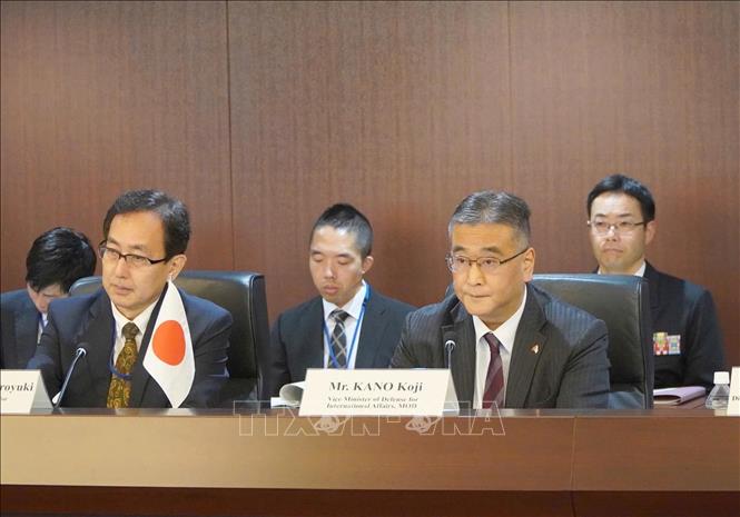 Senior Deputy Minister for Foreign Affairs Namazu Hiroyuki and Vice Minister of Defence for International Affairs Kano Koji at the consultation. VNA Photo