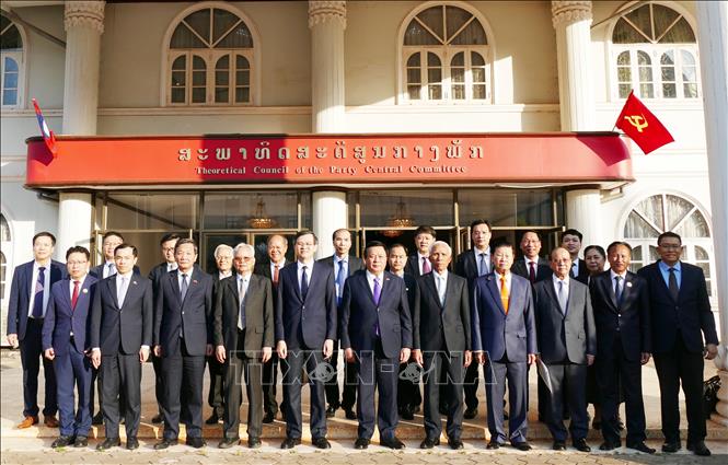 Đại biểu hai nước Việt Nam-Lào tham dự Hội đàm. Ảnh: Xuân Tú - PV TTXVN tại Lào