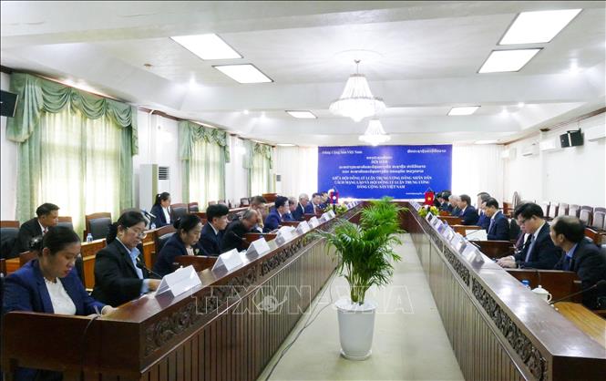 Quang cảnh Hội đàm. Ảnh: Xuân Tú - PV TTXVN tại Lào