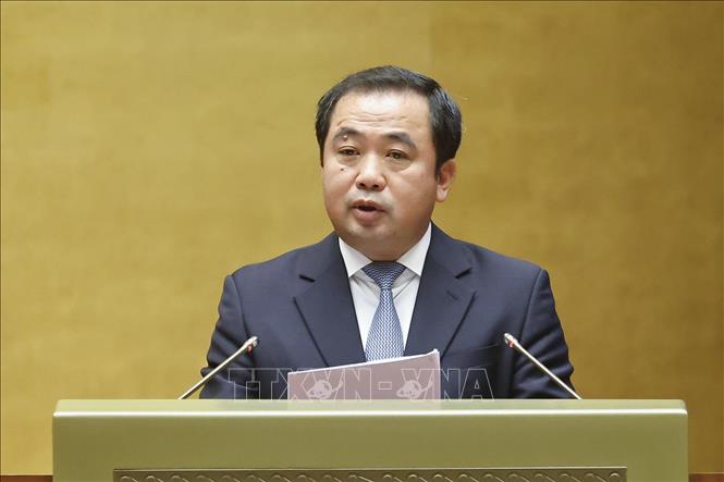 Bộ trưởng Bộ Nông nghiệp và Môi trường Trần Đức Thắng giải trình, làm rõ một số vấn đề đại biểu Quốc hội nêu. Ảnh: Doãn Tấn - TTXVN