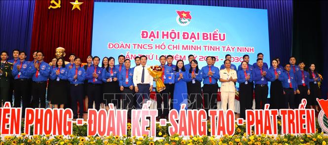 Ra mắt BCH Đoàn TNCS Hồ Chí Minh tỉnh Tây Ninh lần thứ I, nhiệm kỳ 2025 - 2030. Ảnh: Thanh Bình -TTXVN