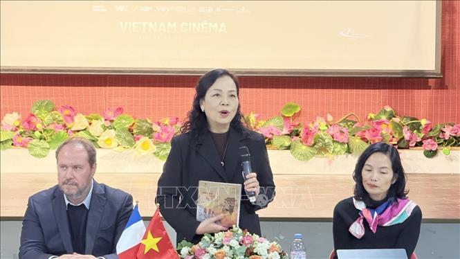 VFDA Chairwoman Ngo Phuong Lan speaks at the seminar. VNA Photo: Hữu Chiến
