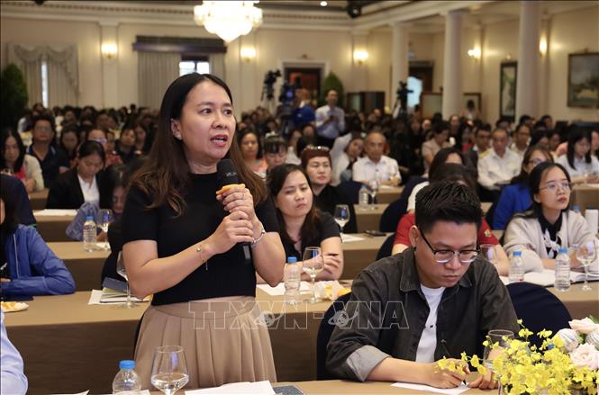 Đại diện doanh nghiệp chia sẻ các khó khăn gặp phải khi thực hiện nghĩa vụ thuế. Ảnh: Xuân Anh – TTXVN