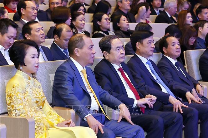 Chủ tịch Quốc hội Trần Thanh Mẫn và đại biểu dự Lễ trao giải VinFuture 2025. Ảnh: Doãn Tấn - TTXVN