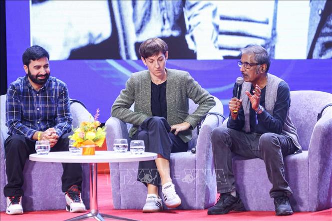 Giáo sư Venkatesan Sundaresa